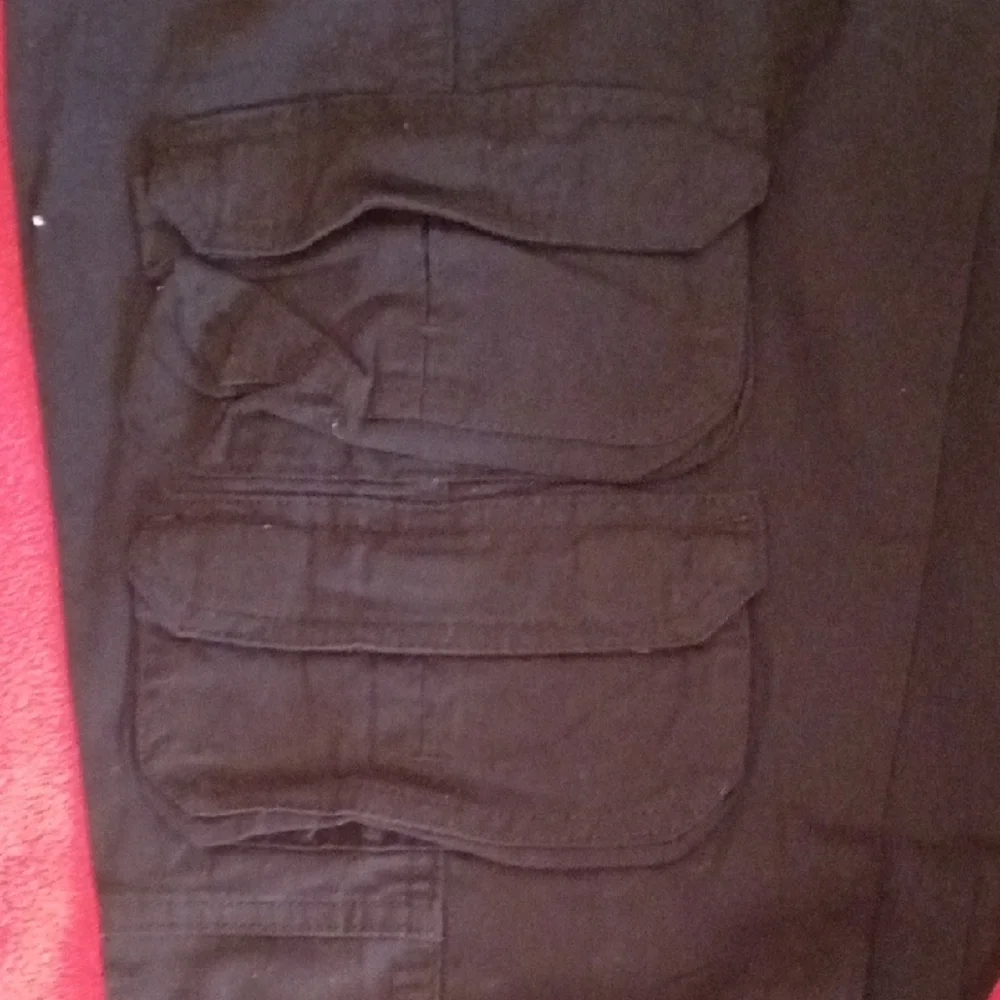 Men's Black Cargo Pants - Picture 6 of 6